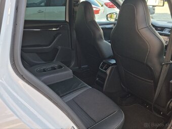 Skoda Octavia 3 2.0TSI RS - 12