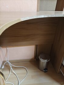 Laminované stoly s poličkami a šuflíkami - 12