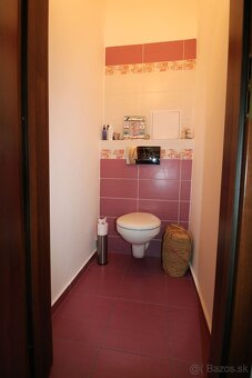 Predaj 2 izbový byt 70m2 s balkónom v starej časti Žiliny - 12