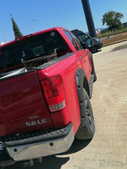 NISSAN TITAN V8 - 12