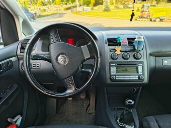 Volkswagen Touran 2.0 TDi - 12