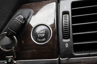 BMW X6 xDrive 35i. - 12