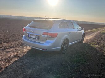Toyota Avensis T27 Kombi - 12