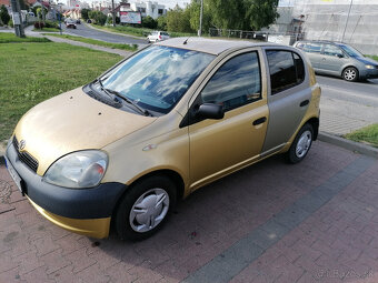 Toyota Yaris 1.0 - 12