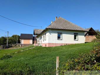 Mimoriadne veľký 55-árový pozemok so starším domom pri Vra - 12