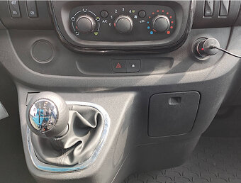 Opel Vivaro 1.6 CDTi Long 9-miestny - 12