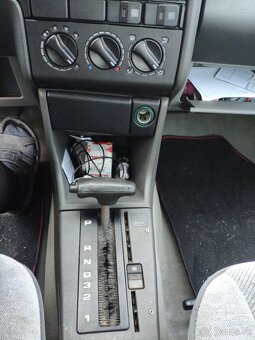 Volkswagen Passat GL16V, automat - 12
