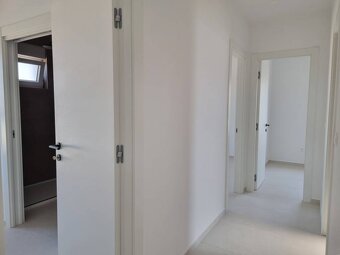 CHORVÁTSKO - 4 izbové apartmány s priestrannými pivnicami - - 12