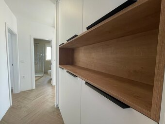 Apartmánový dom so 6-timi zariadenými apartmánmi /Chorvátsko - 12
