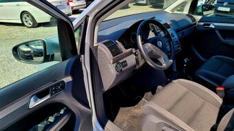 Volkswagen Touran 2.0 TDI-103 kw  kod motora BMM - 12
