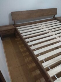 Dubová posteľ Izabela + stolíky + rošty, za komplet iba 630€ - 12