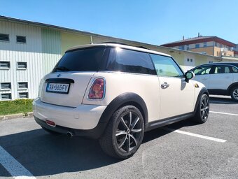 Mini cooper 1,4i - 12