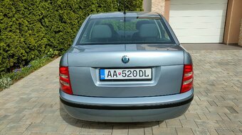 Predam Škoda Fabia sedan 1.4 MPI - 12