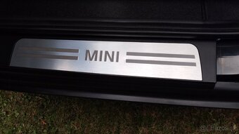 MINI cooper countryman 1,6 benzín 90 KW ALL 4 r.v.2014 - 12