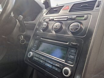 Volkswagen Touran 2.0 TDI DSG - 12