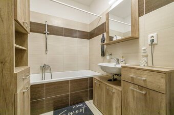 ASSENZIO - EXKLUZÍVNE - 3 IZBOVÝ DOM - BLATNÁ NA OSTROVE - Š - 12