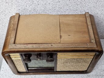 Starožitné elektronkové drevené radio / Radione Type 452-U - 12