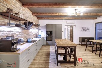 4 izbový rodinný dom, 230 m2, 10 ár záhrada, blízko Nitry - 12