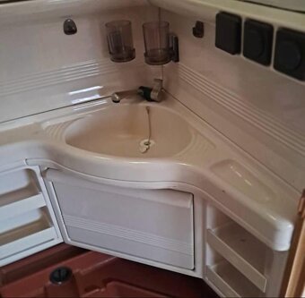 Karavan obytný prives Hobby de luxe - 12