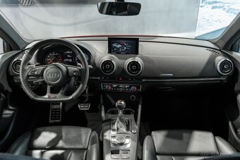Audi RS3 Lim 2,5 TFSI quattro 400k STR - 12