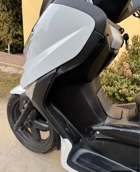Yamaha x max125 - 12