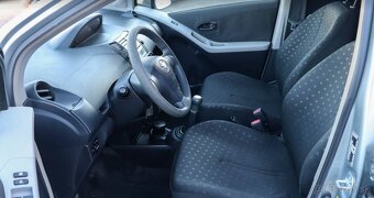 Toyota Yaris 1.3 VVT-I Terra Cool - 12