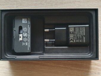 Predám Samsung Galaxy S10e (SM-G970F/DS) - 12