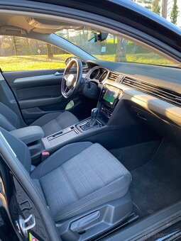 VW Passat 2.0 TDi 110 kW 2021 - 12