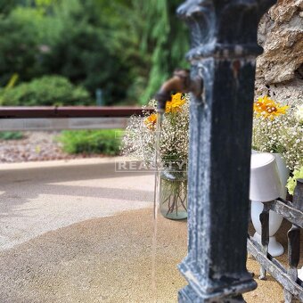 MUROVANÁ CHATA BELUŠSKÉ SLATINY, POD LESOM,OBECNÝ... - 12