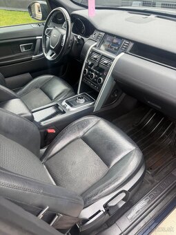 Land Rover Discovery Sport - 12