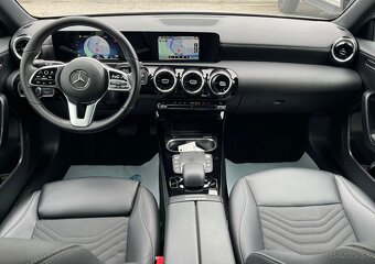 MERCEDES-BENZ A hatchback 200 120 kW // VIRTUAL//TOP STAV// - 12