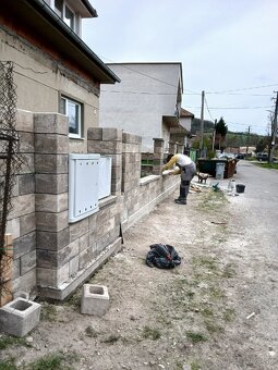Stavebné a rekonštrukčné práce BRATISLAVA a západné SK - 12