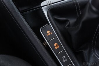 Volkswagen Golf 2.0 TDI 4MOTION DYNAUDIO R-Line - 12