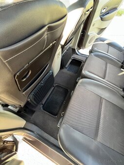 Renault Grand Scénic 1.6 dCi Privilege 7miest 2012 - camping - 12