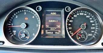 Volkswagen Passat Variant 2.0 TDI BMT Comfortline - 12