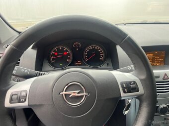 Opel Astra H 1.6l 85kW r.v 2011 - 12