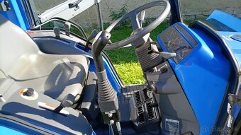 Malotraktor 4x4 s kabínov Iseki sial 23 - 12