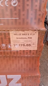 Rôzny stavebný material - 12
