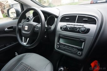 Seat Altea XL 1.6 TDI I-TECH BiXenon SKauto Rok 2015 - 12