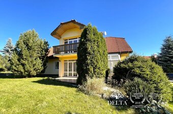DELTA - NA PREDAJ RODINNÝ DOM + samostatný apartmán vhodný n - 12
