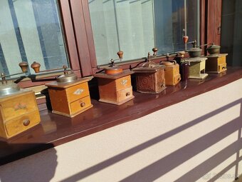 Mlynček na kavu - 12