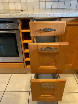 kuchynská linka z Nemecka so spotrebičmi - 12