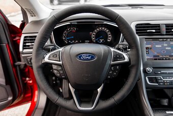 Ford Mondeo 2.0 TDCi Duratorq Titanium A/T - 12