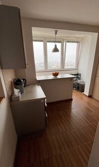 3-izbový byt v Podunajských Biskupiciach hneď vedľa OC Hron - 12