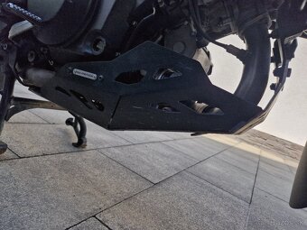 Suzuki DL 1000 V Strom - 12