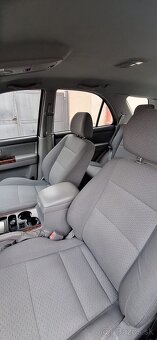 Kia Sorento 2.5 CRDI - 12
