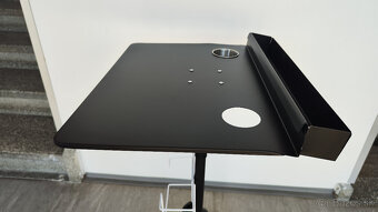 Tetovací stolík - tripod - 12