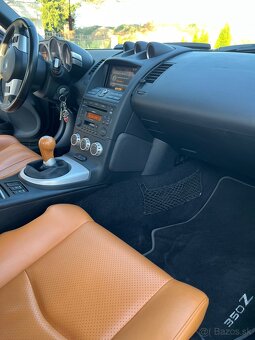 Nissan 350z - 12