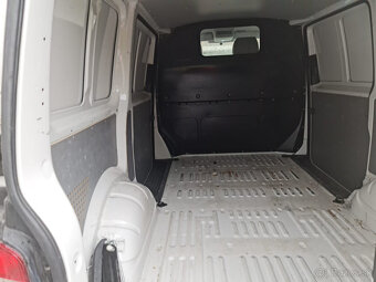 VW Transporter T5 2,0 tdi, 102 PS, manuál , r.v.2014 - 12