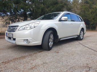 Subaru Outback 2.0D - 12
